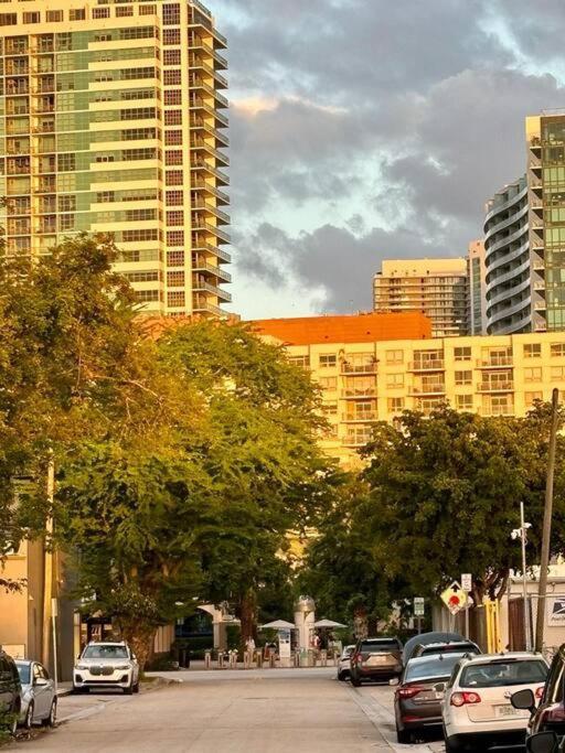 Quiet & Centrally Located House - Private Parking, Laundry And Storage For Luggage Miami Exterior photo
